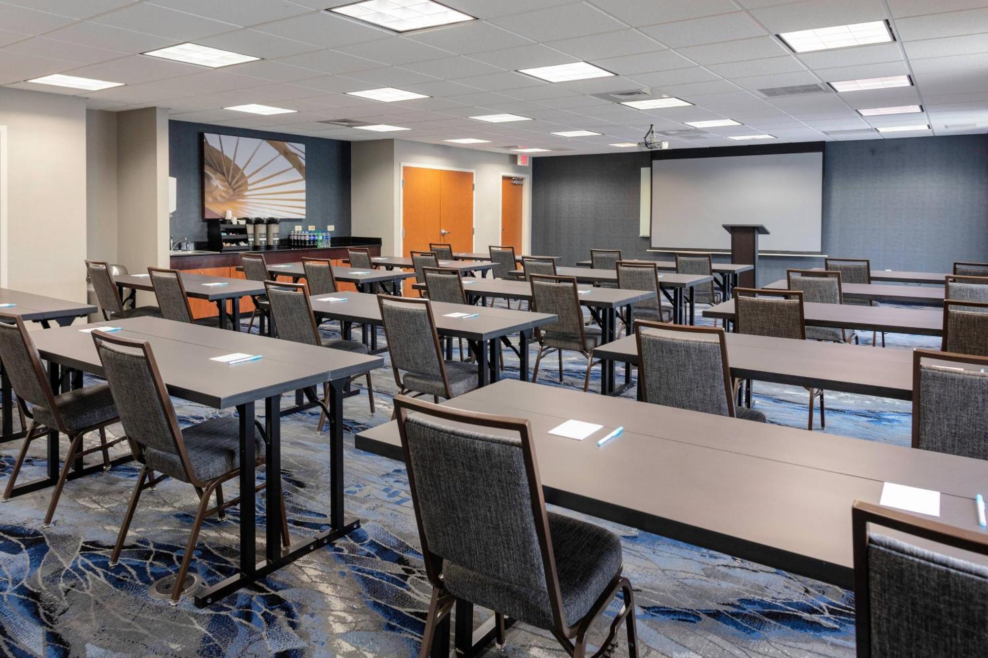 Fairfield Inn & Suites By Marriott Matthews Шарлът Екстериор снимка