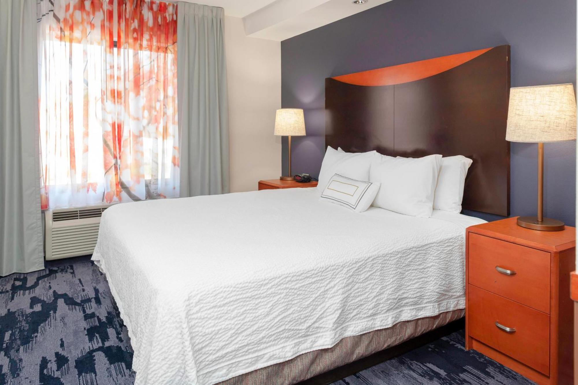 Fairfield Inn & Suites By Marriott Matthews Шарлът Екстериор снимка