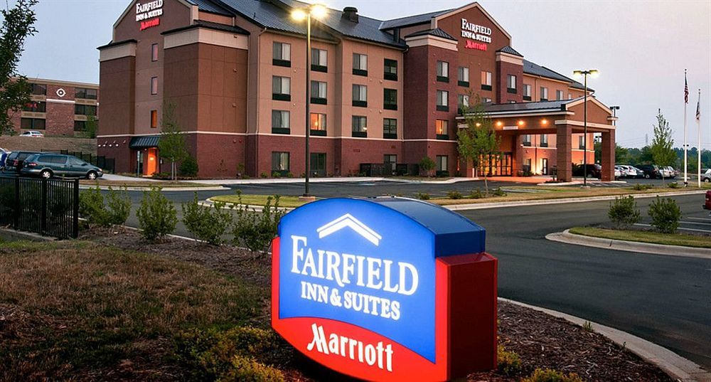Fairfield Inn & Suites By Marriott Matthews Шарлът Екстериор снимка
