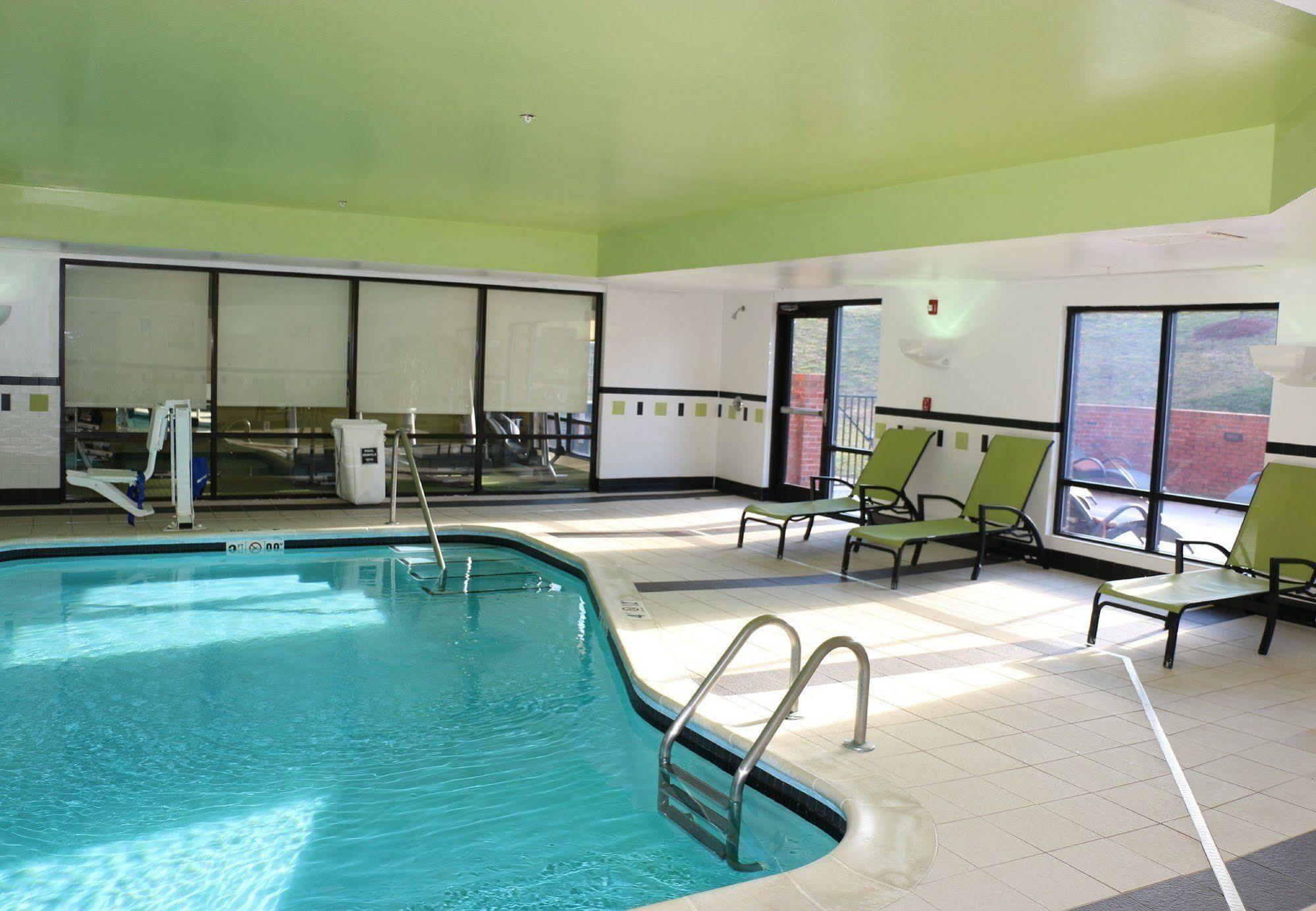 Fairfield Inn & Suites By Marriott Matthews Шарлът Екстериор снимка